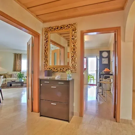 Private Penthouse * Lagos