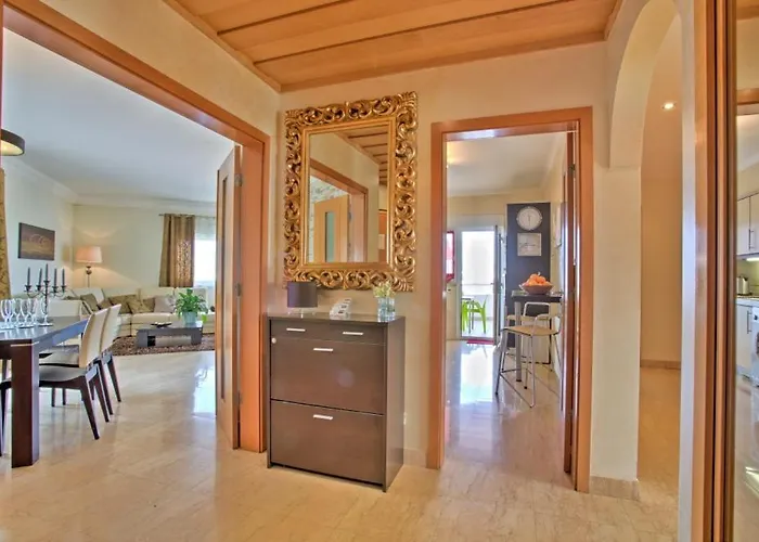 Private Penthouse * Lagos